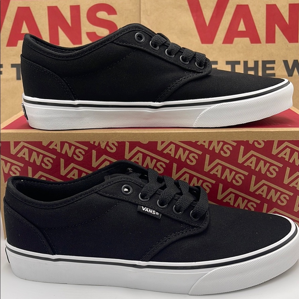 Vans WMNS Canvas Sneakers Classic Low-Top Design Atwood (Canvas) Black/Marshmall